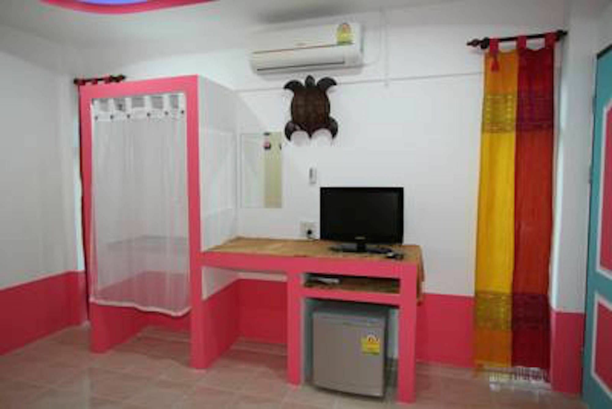 Mania Guesthouse Koh Tao Exteriör bild