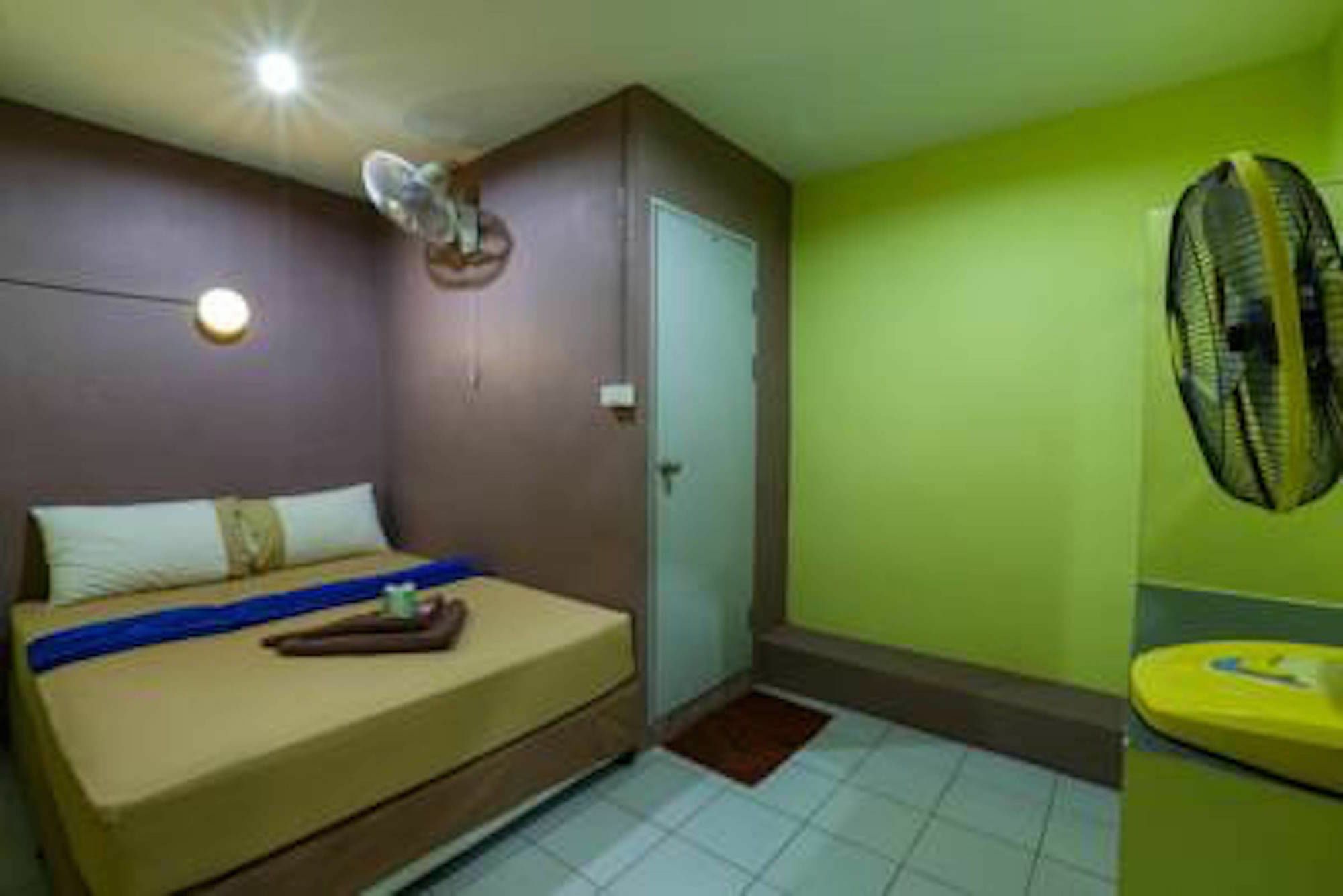 Mania Guesthouse Koh Tao Exteriör bild