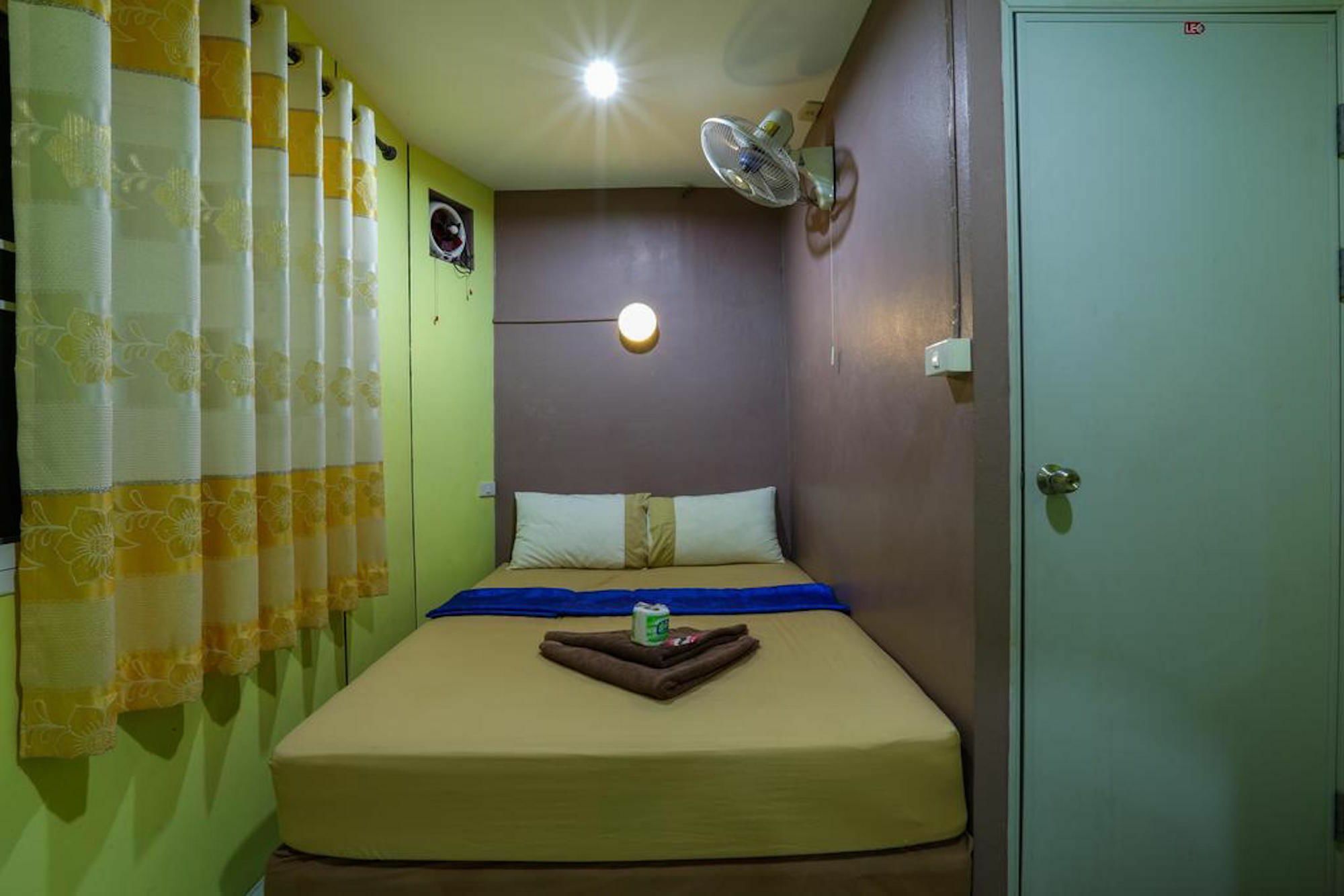 Mania Guesthouse Koh Tao Exteriör bild